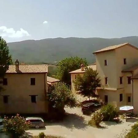 Villa Agriturismo Il Covo Del Solengo à Valtopina Extérieur photo